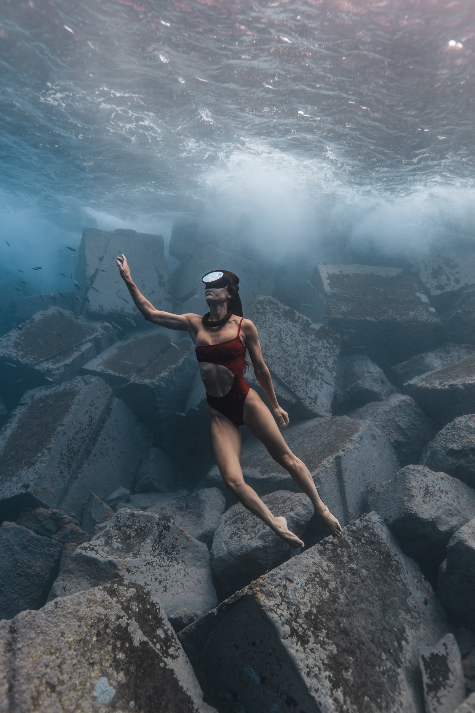 Artistic freediving photograph by Alessio Sera