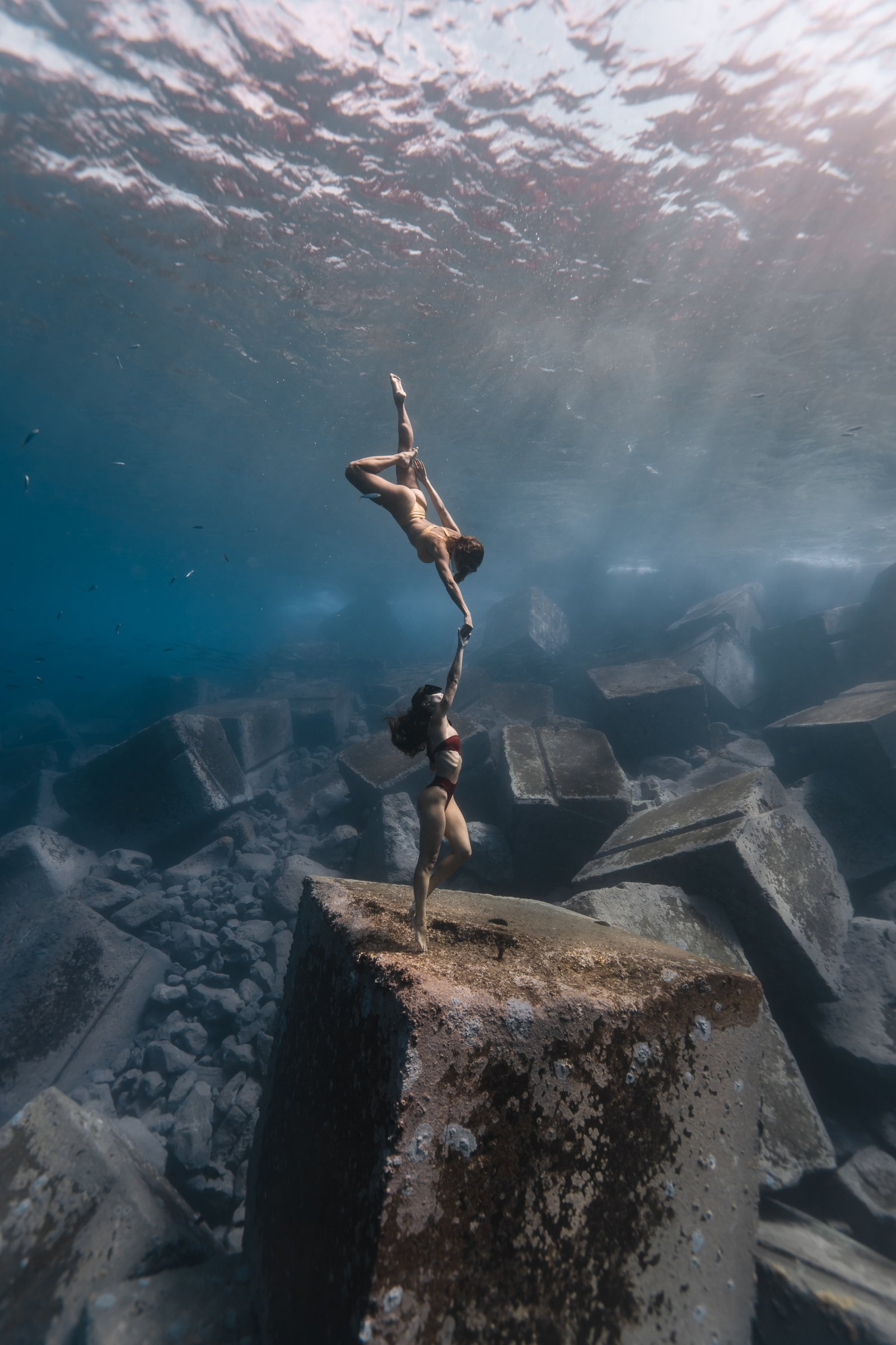 Artistic freediving photograph by Alessio Sera